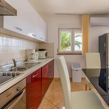 2 Bedroom Gorgeous In *