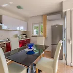 With Sea View 11 Apartment Medulin