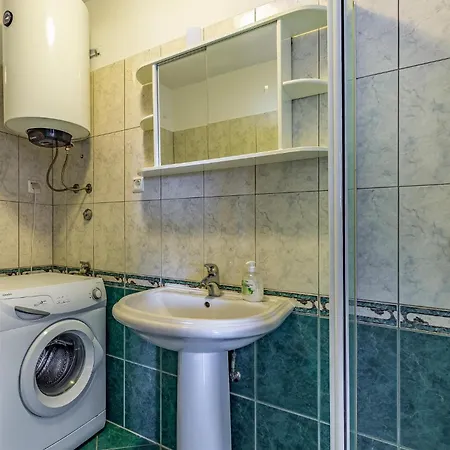 Apartment 2 Bedroom Gorgeous In Medulin