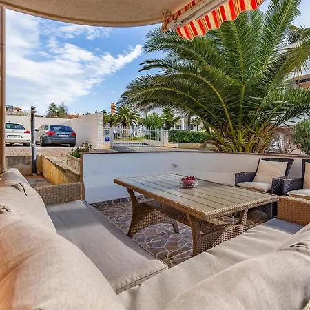 2 Bedroom Gorgeous In Apartment